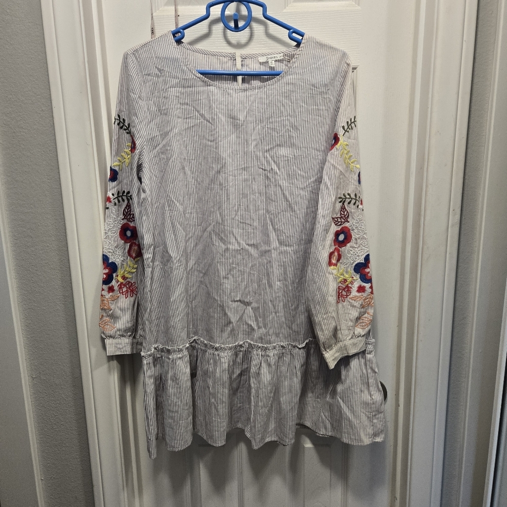 Jodifl Embroidered Tunic Top Nwt Size M